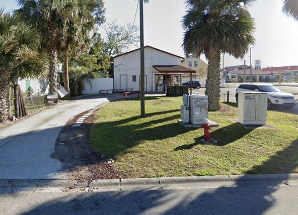 Retail For Sale: 208 N Orange Ave, Green Cove Springs, FL 32043